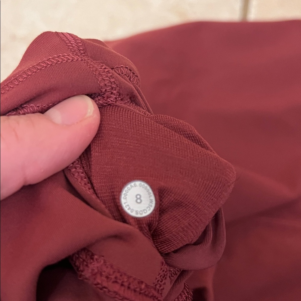 Lululemon Athletica Burgundy Wunder train leggings size 8 - Picture 3 of 4